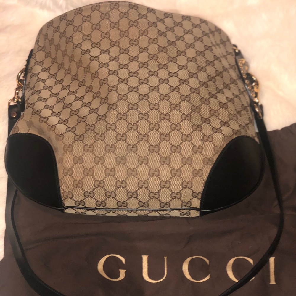 Gucci patti studded canvas hobo shoulder b…